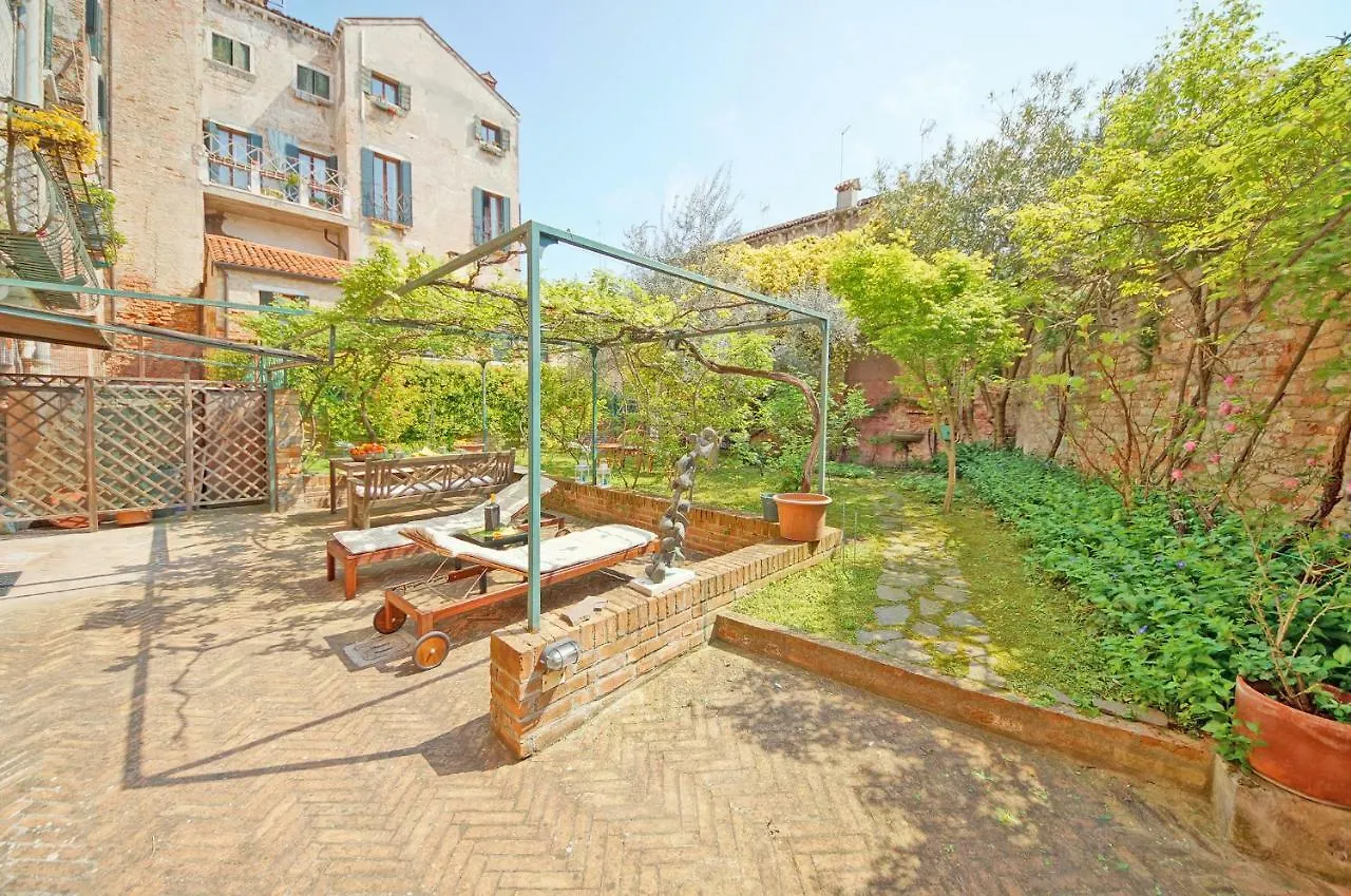 Dolcevita Apartments N 245 Венеция