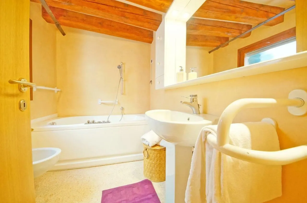 Dolcevita Apartments N 245 Венеция Италия