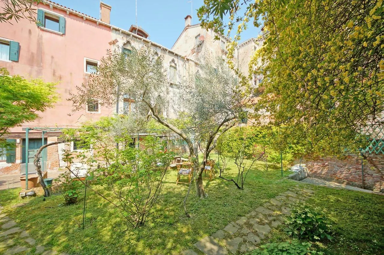 Dolcevita Apartments N 245 Венеция Италия